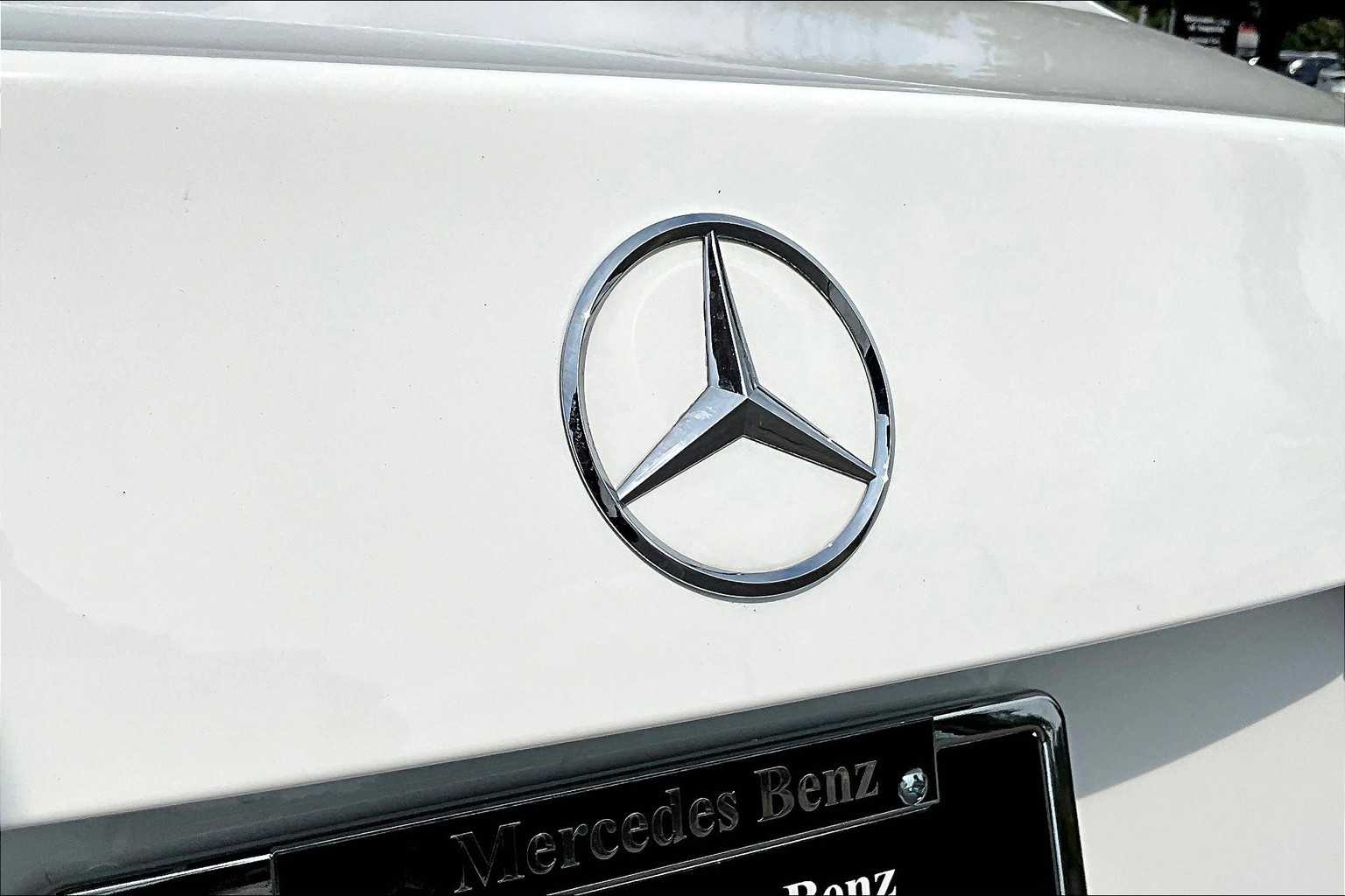 Image 8 of Certified Pre-Owned 2025 Mercedes-Benz C 300