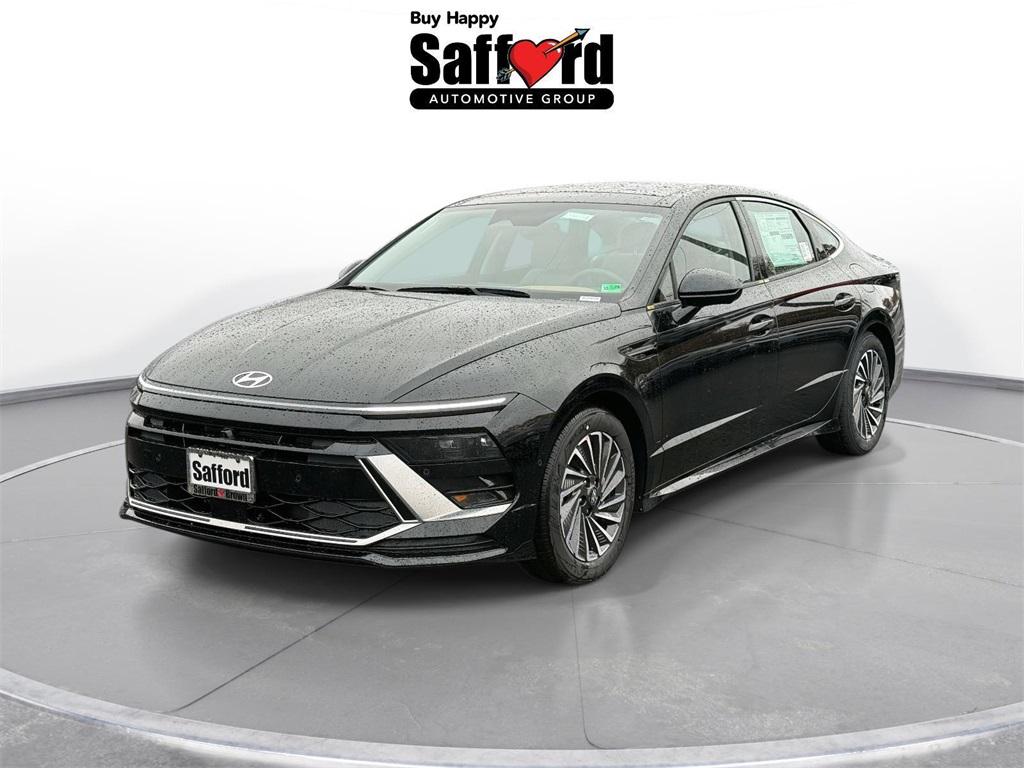 2026 Hyundai Sonata Hybrid Limited's photo