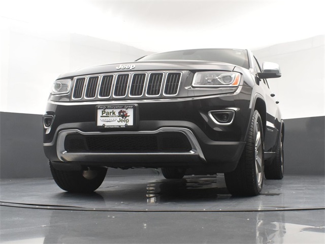Used 2015 Jeep Grand Cherokee Limited with VIN 1C4RJFBG4FC840887 for sale in Burnsville, Minnesota