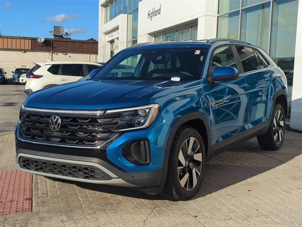 2024 Volkswagen Atlas Cross Sport SE Technology photo 4