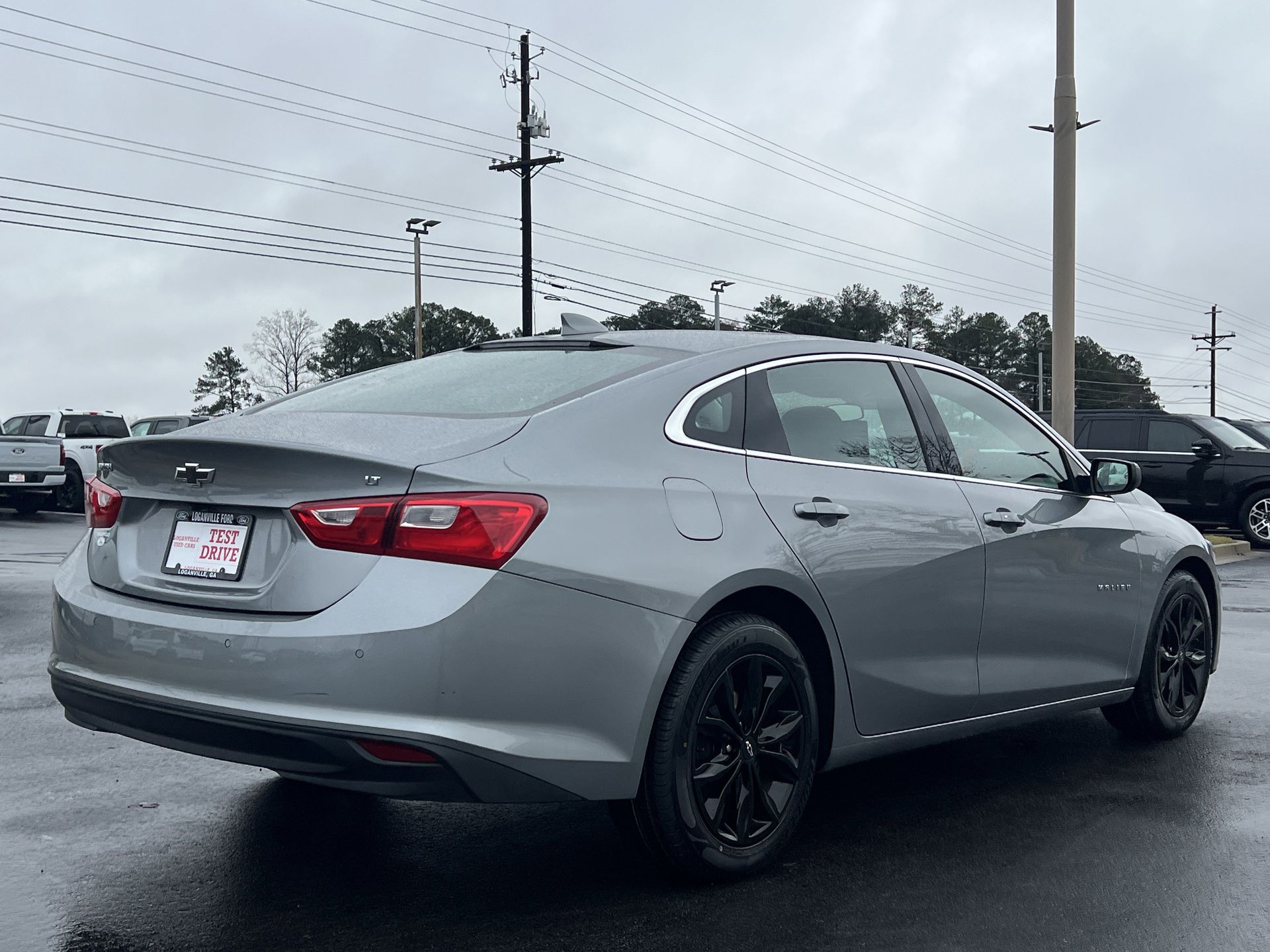 2024 Chevrolet Malibu 1LT photo 2