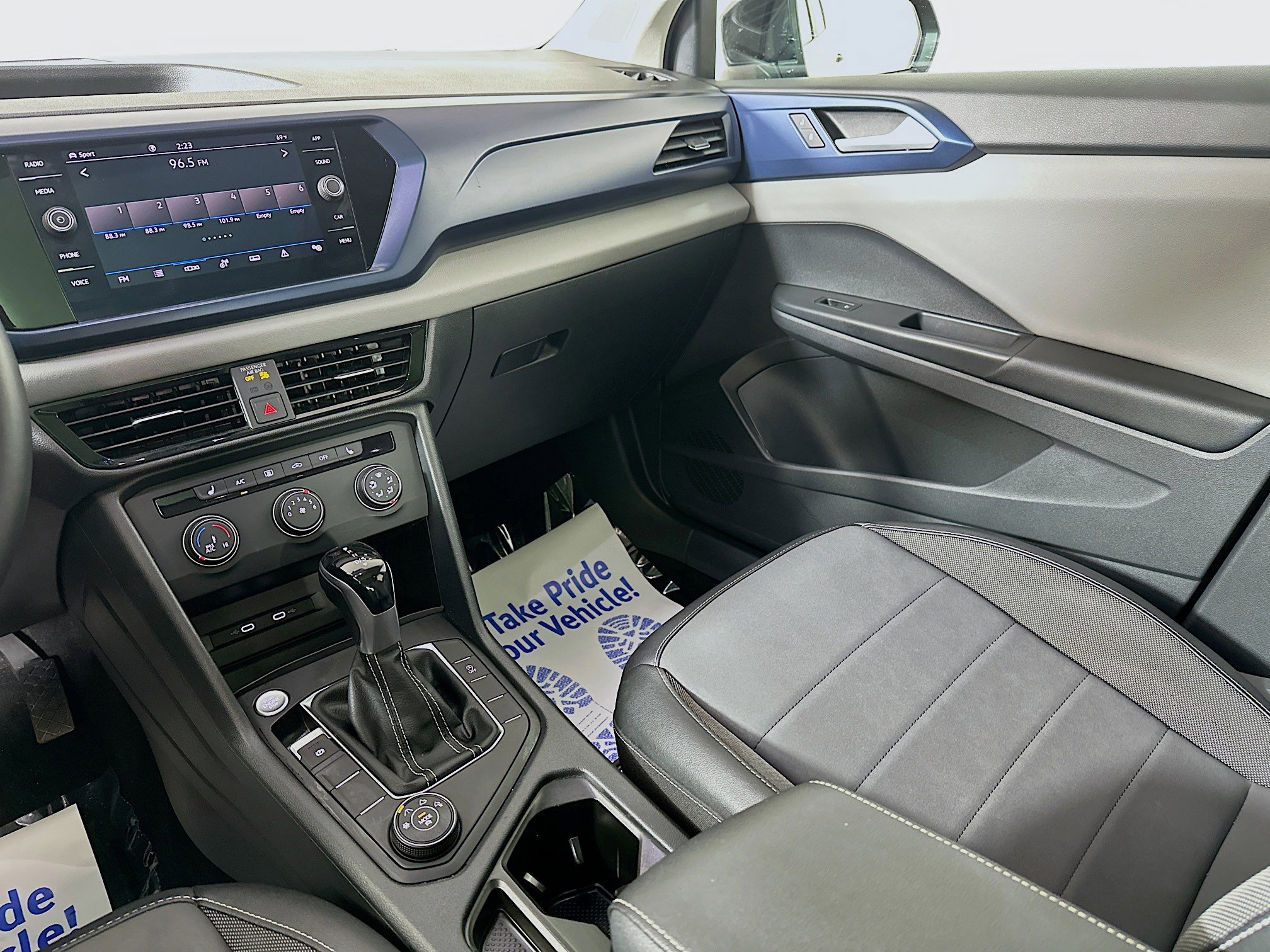2022 Volkswagen Taos SE photo 22