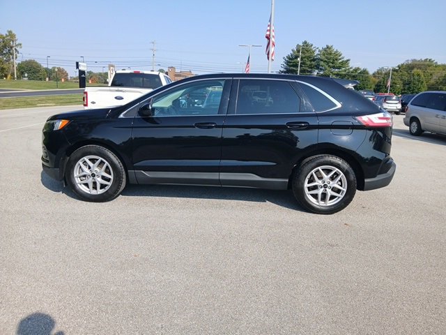 2024 Ford Edge SEL photo 2