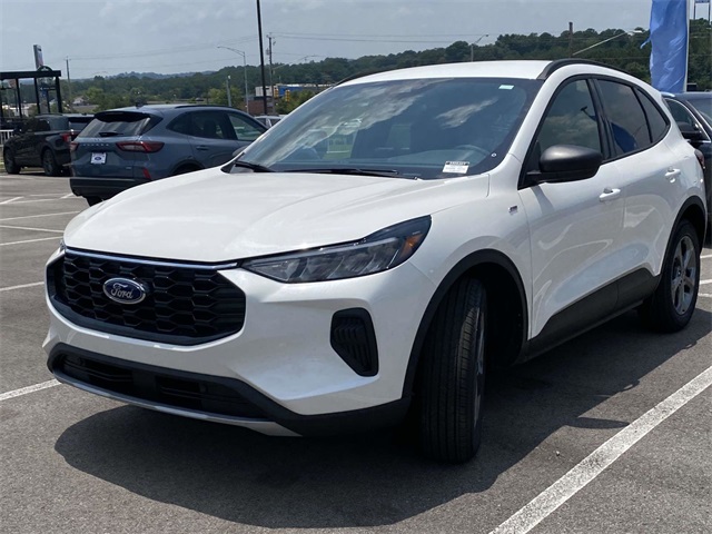 2025 Ford Escape Hybrid ST-Line photo 4