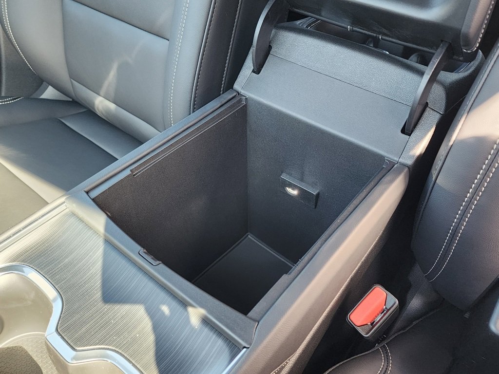 2025 Gmc Acadia Elevation photo 35