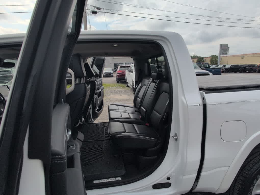 2022 Ram 1500 Laramie photo 13