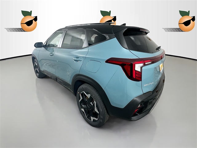 2025 Kia Seltos S photo 3