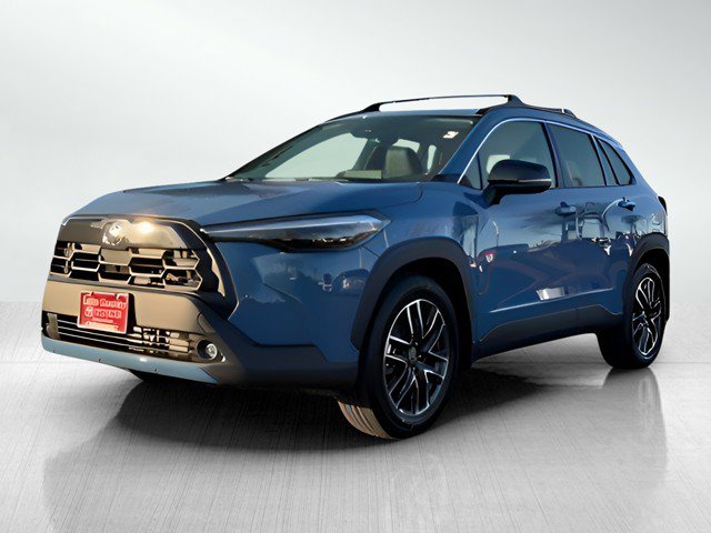 2026 Toyota Corolla Cross XLE's photo