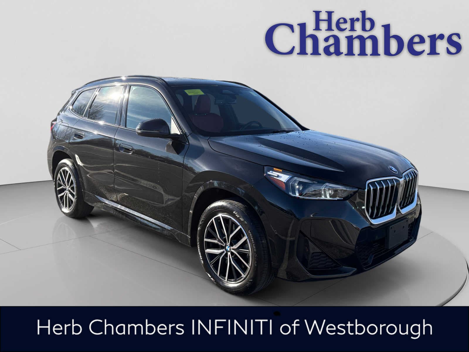 2025 BMW X1 28i's photo