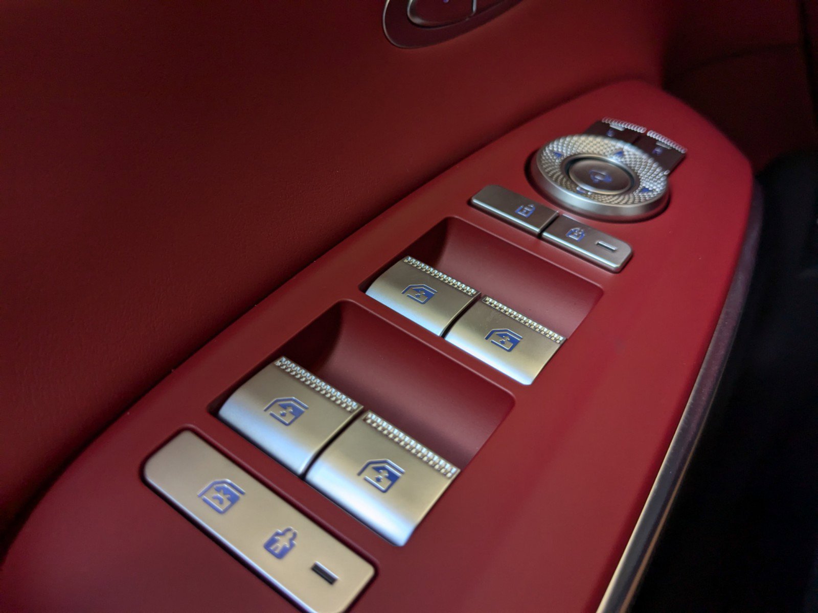 2025 Genesis GV70 3.5T Sport photo 19