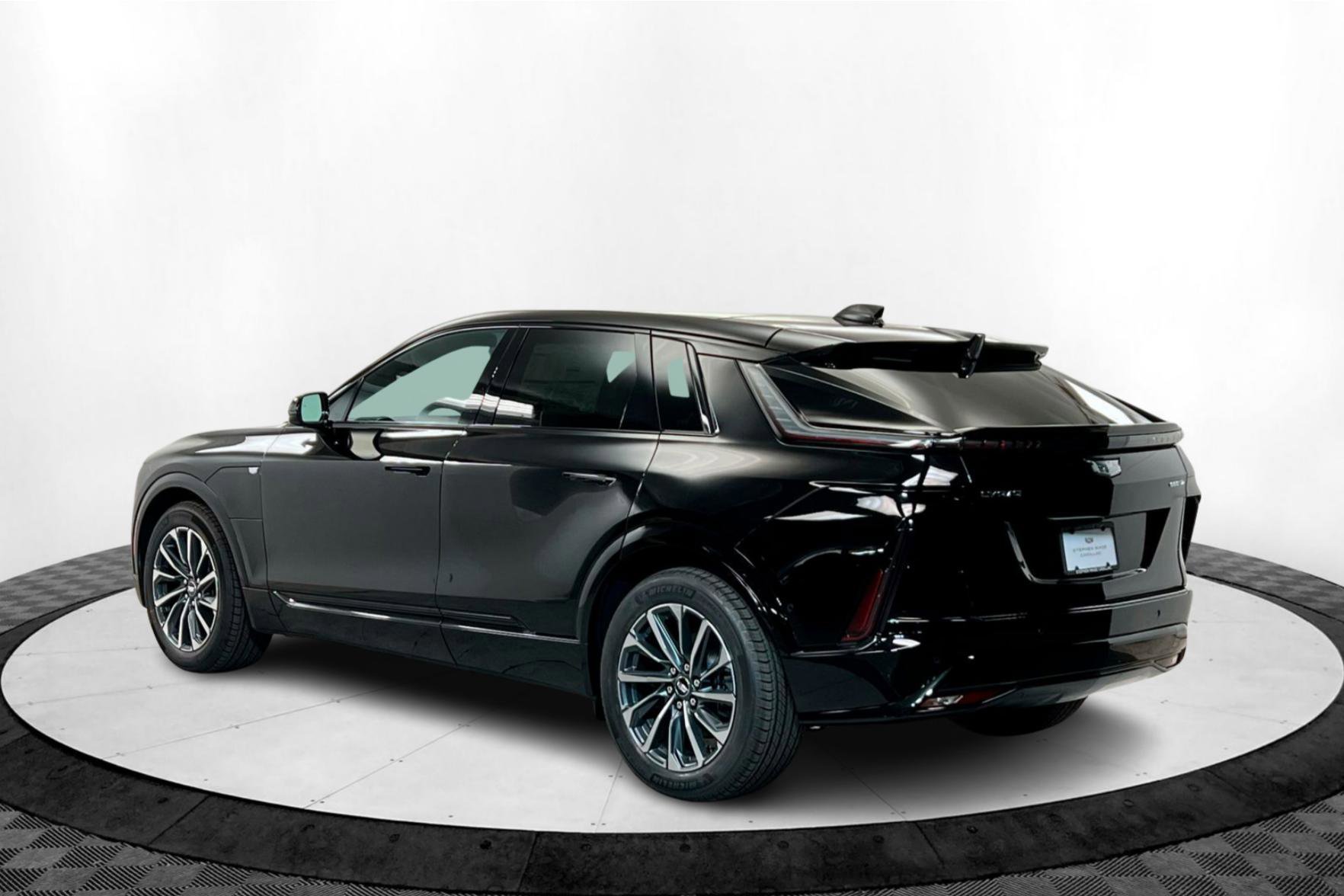 2025 Cadillac Lyriq Sport photo 3