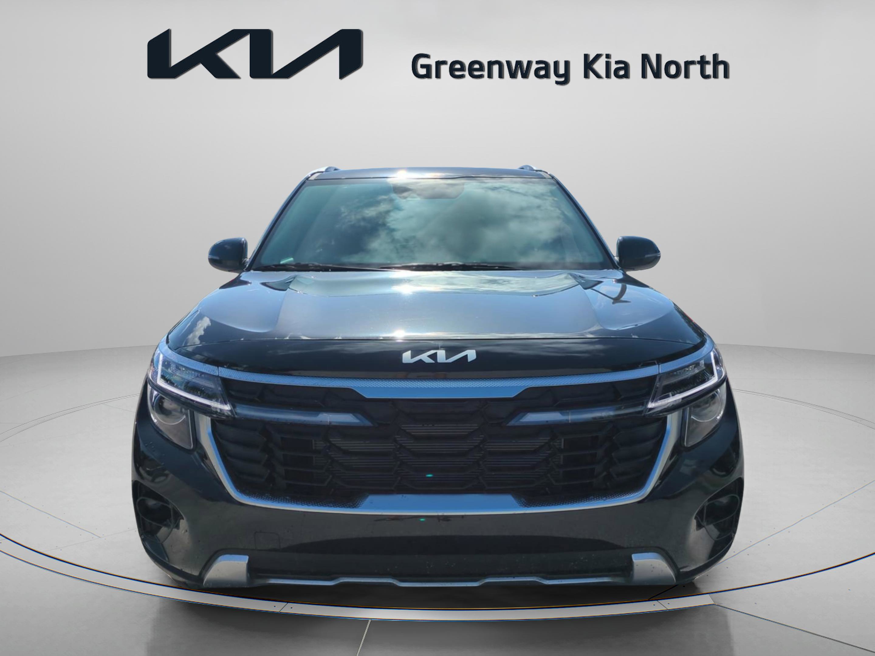 2026 Kia Seltos EX photo 2