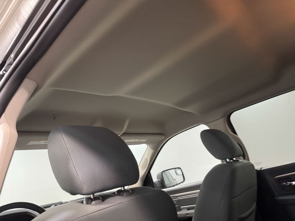 2019 Ram 1500 Classic SLT photo 8