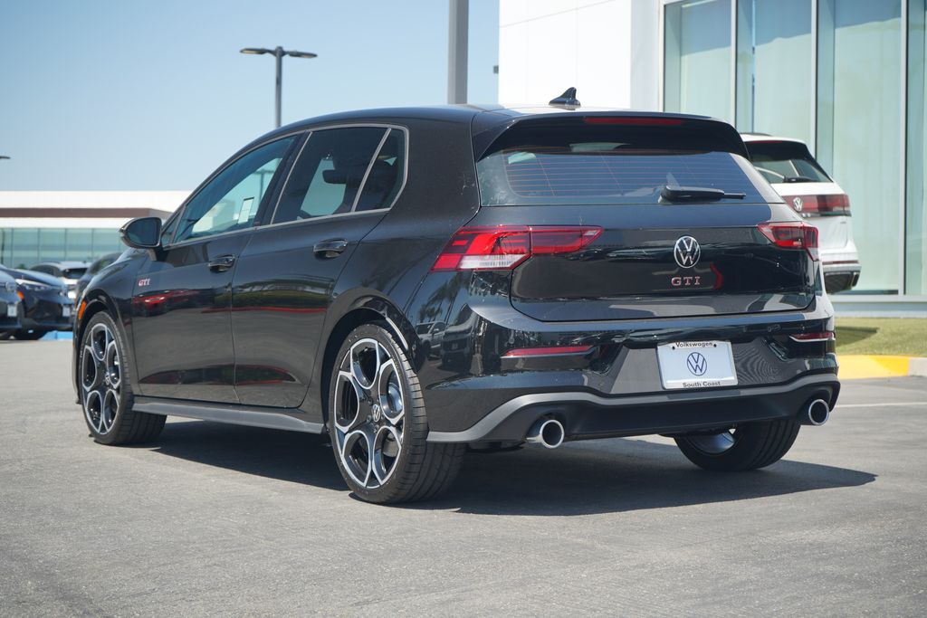2025 Volkswagen Golf GTI Autobahn photo 3