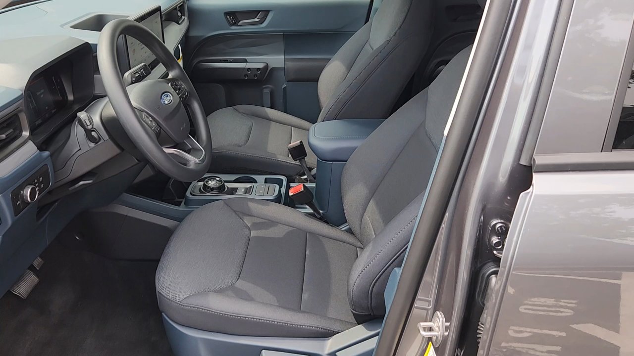 2025 Ford Maverick XL photo 16