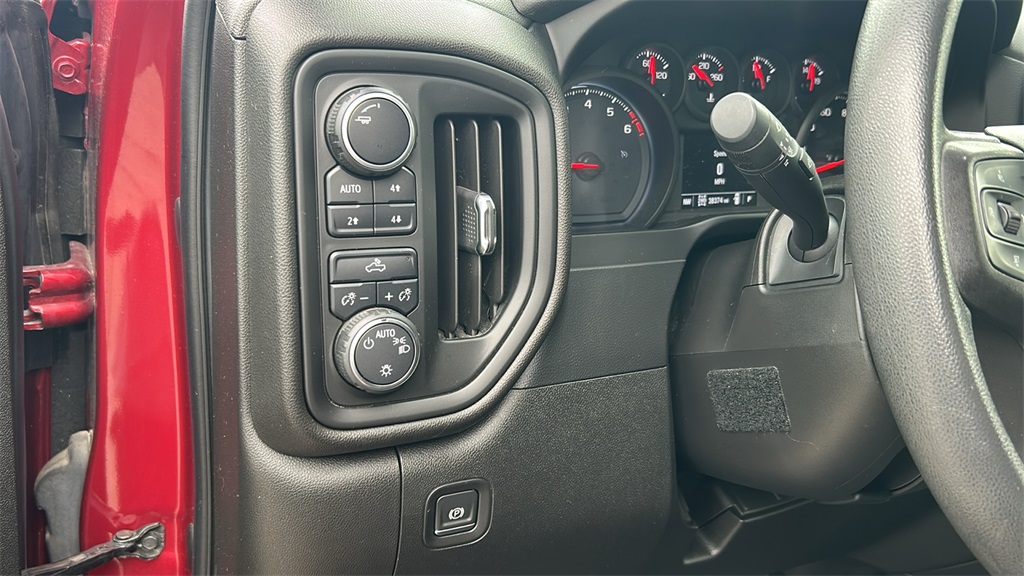 2019 Chevrolet Silverado 1500 Custom Trail Boss photo 17