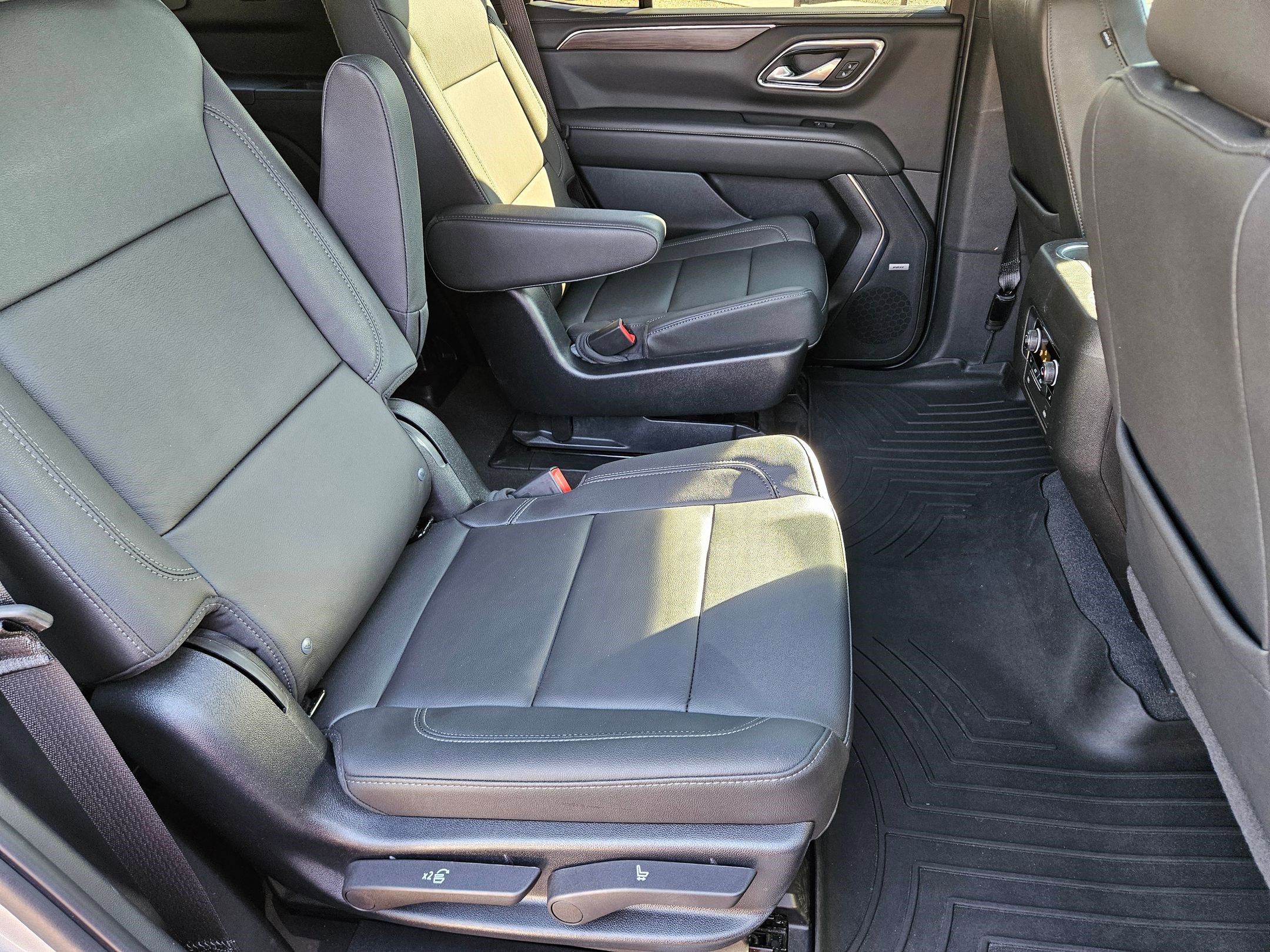 2022 Chevrolet Tahoe Z71 photo 18