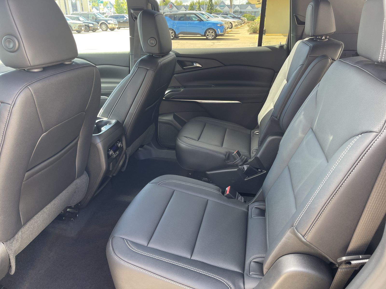 2026 Chevrolet Traverse photo 5