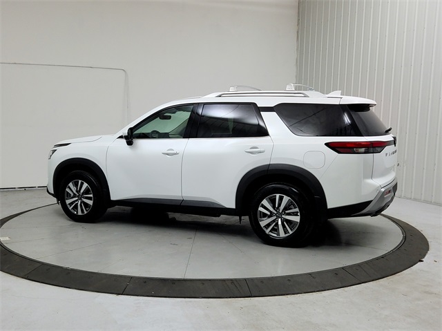 2025 Nissan Pathfinder SL photo 4