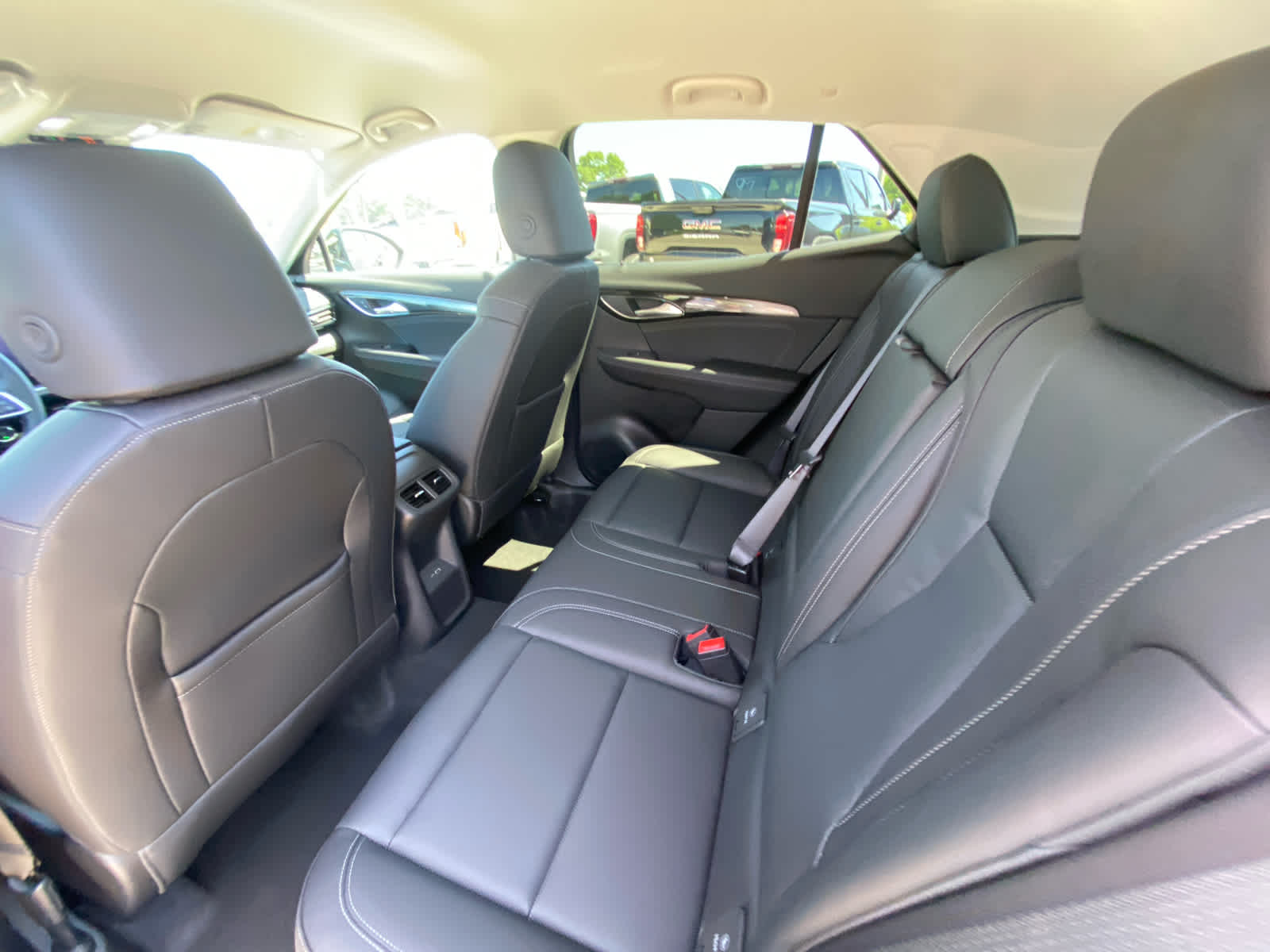 2025 Buick Envision Preferred photo 28