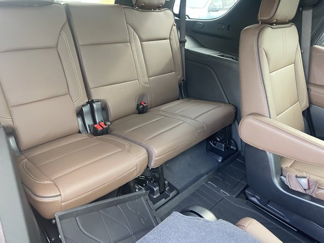2025 Chevrolet Tahoe High Country photo 20