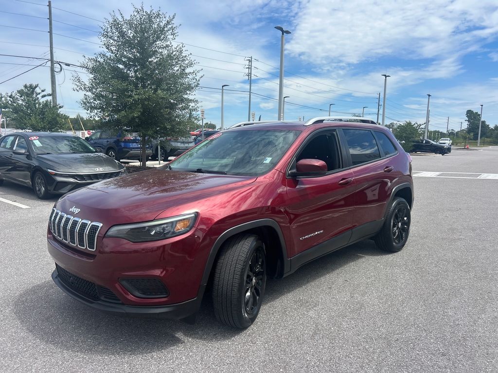 2021 Jeep Cherokee Latitude photo 3