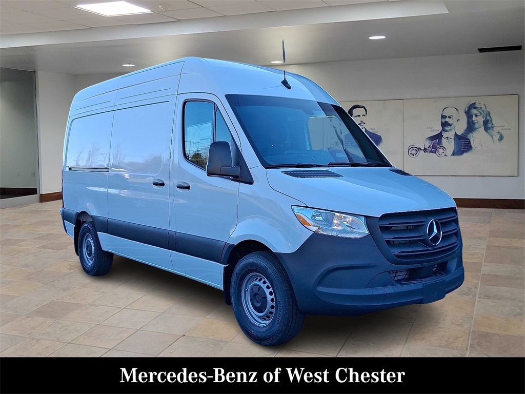 2026 Mercedes-Benz Sprinter Cargo Van Base's photo