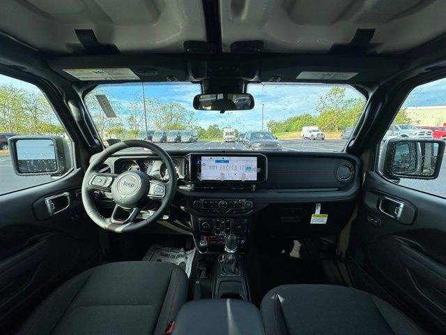 2025 Jeep Wrangler Rubicon photo 2