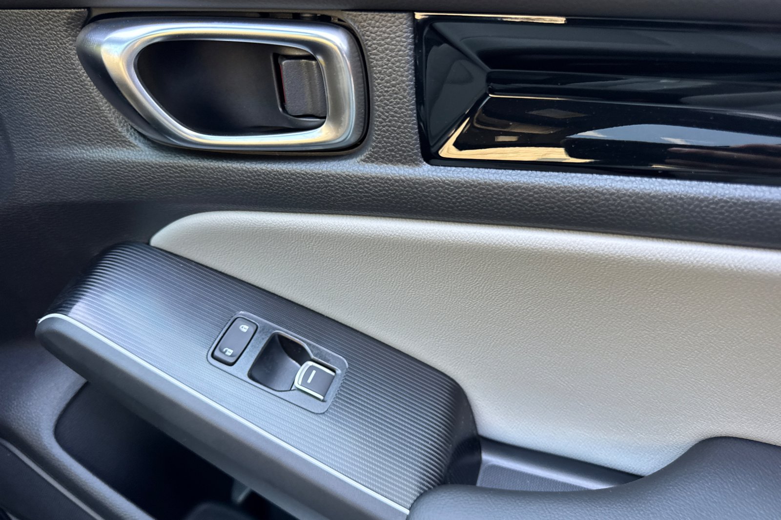 2026 Honda Civic Hybrid Sport Touring photo 18