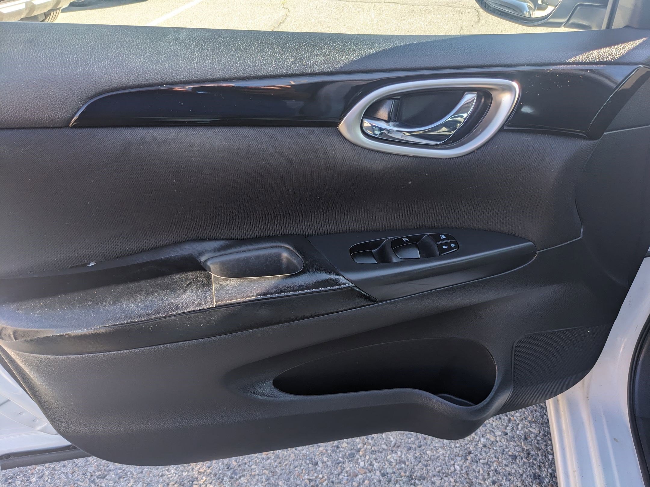 2017 Nissan Sentra SV photo 11