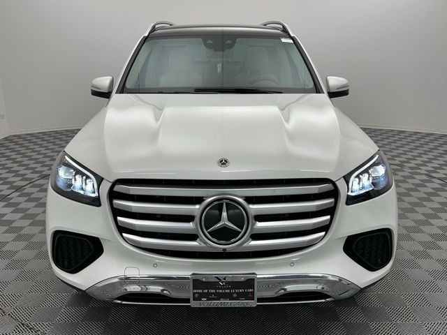 2025 Mercedes Benz GLS 450 4MATIC photo 2
