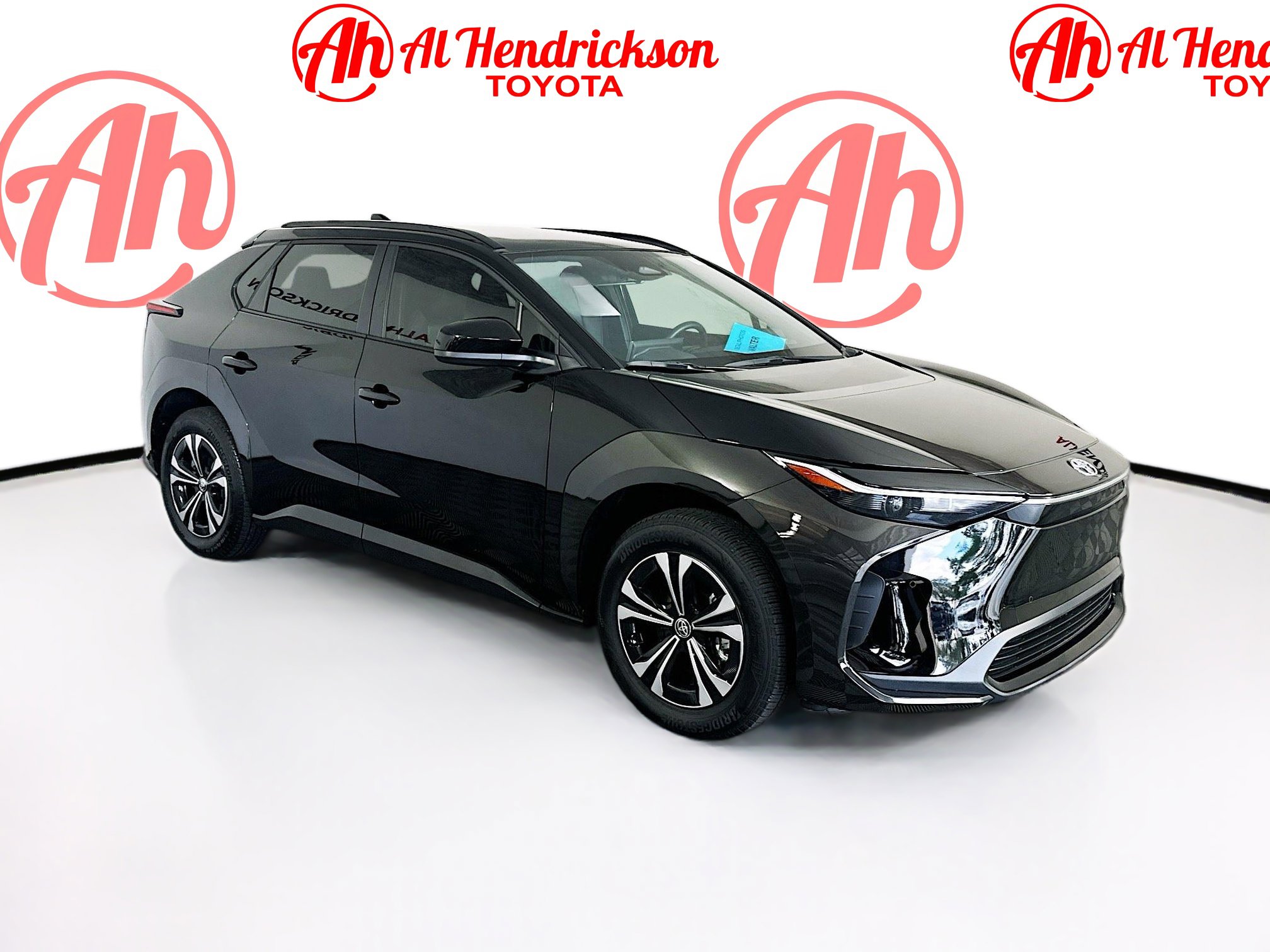 2024 Toyota bZ4X XLE's photo