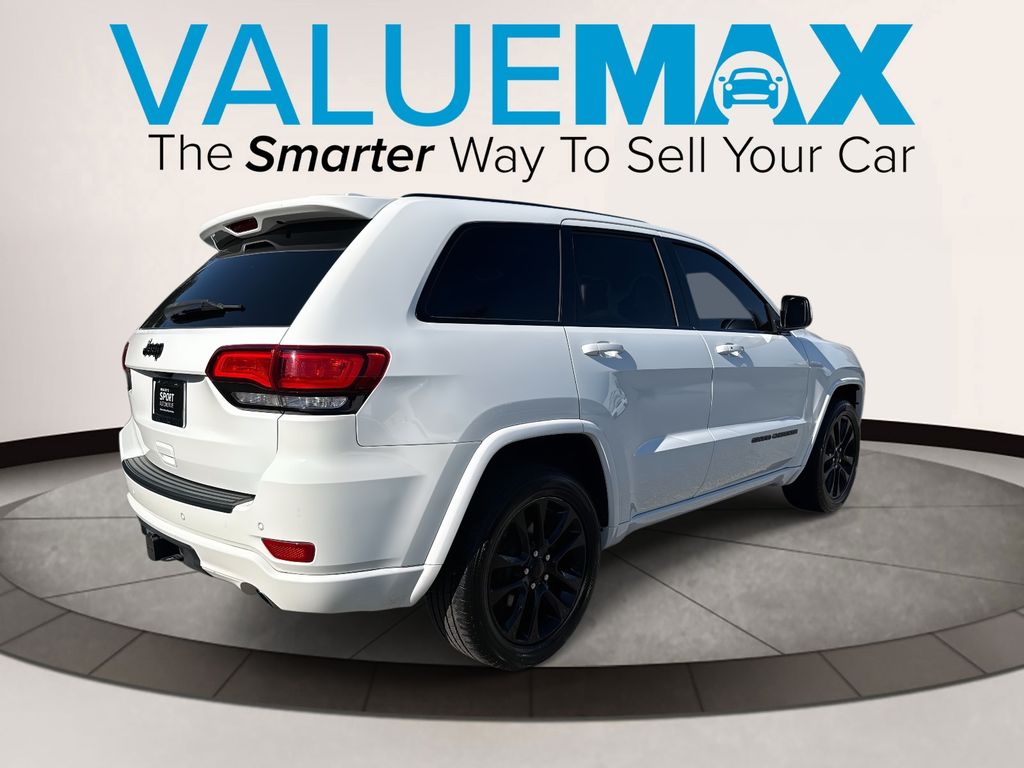 2020 Jeep Grand Cherokee Altitude photo 2