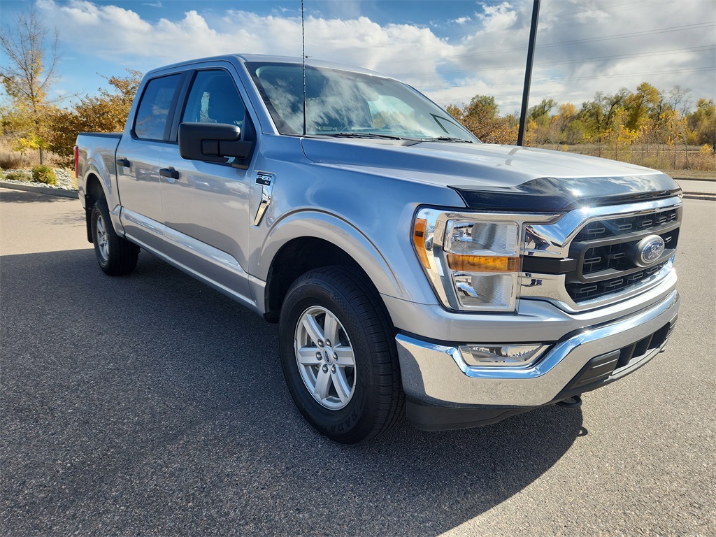 2022 Ford F-150 XLT photo 2