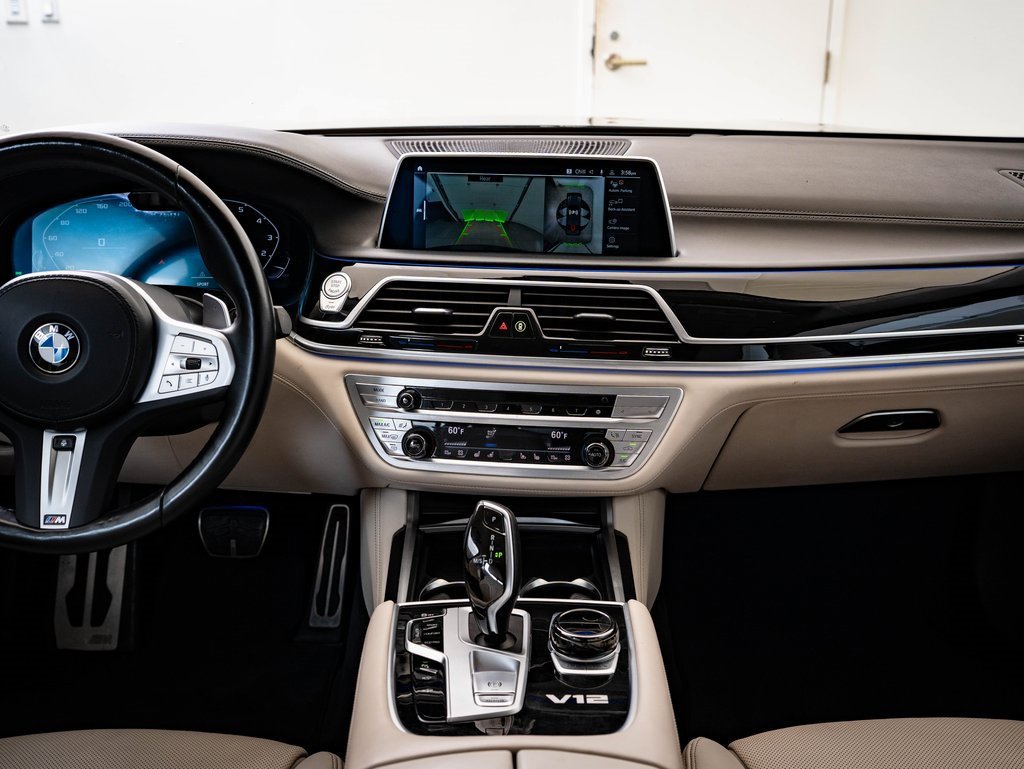 2022 Bmw M760Li photo 25