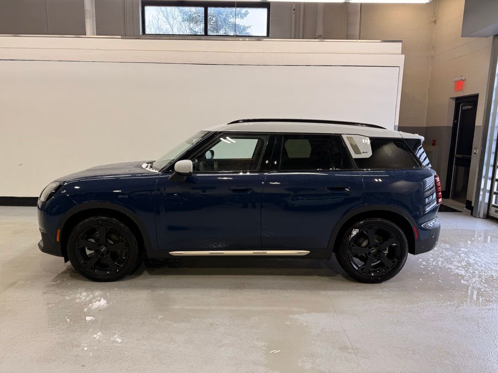 Used 2025 MINI Countryman SE with VIN WMZ53GA00S7T24368 for sale in Golden Valley, Minnesota