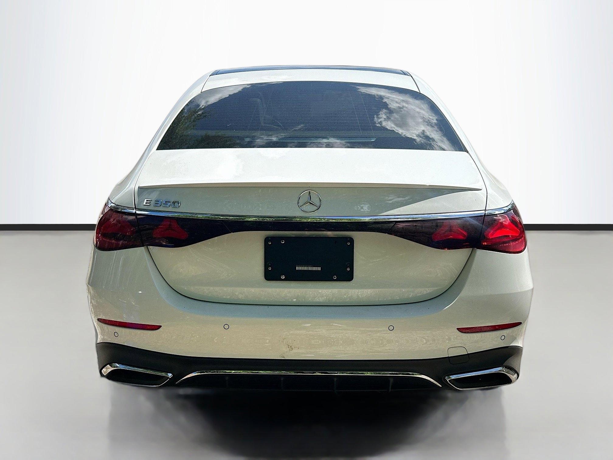 2025 Mercedes Benz E 350 photo 5