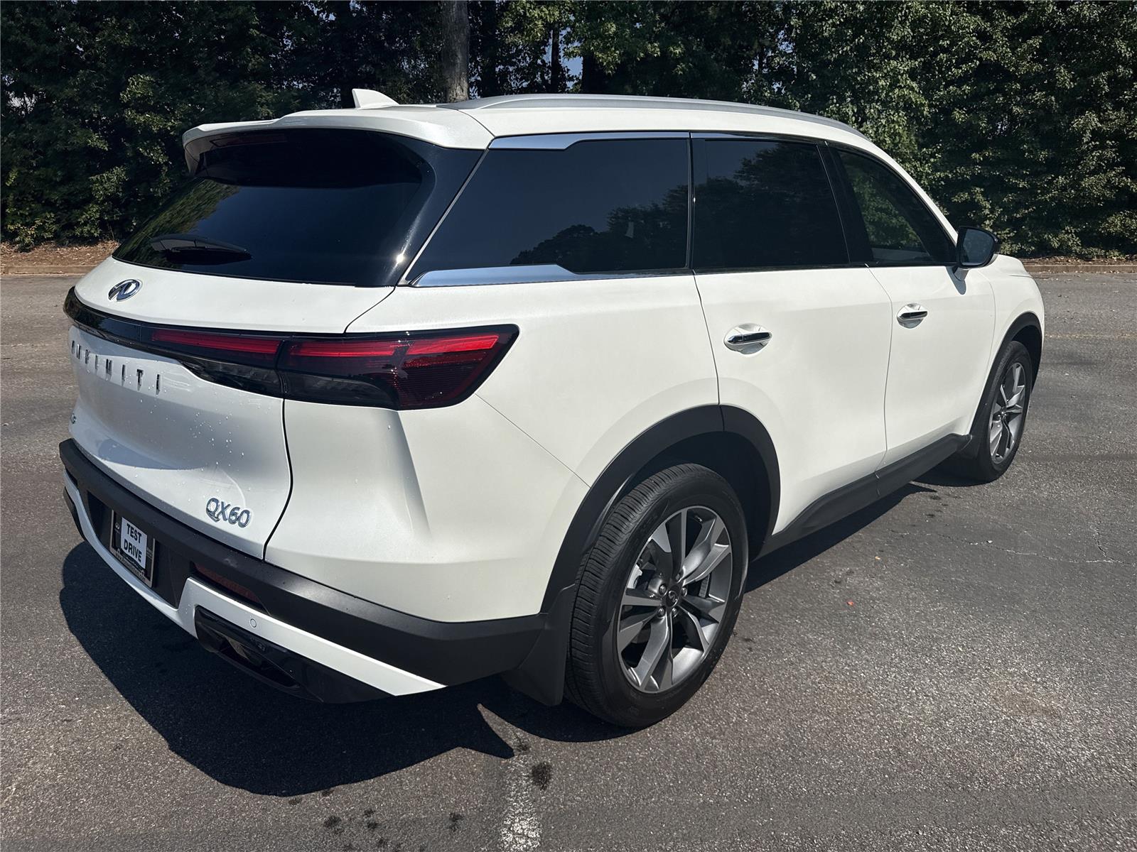 2025 Toyota RAV4 LE photo 4