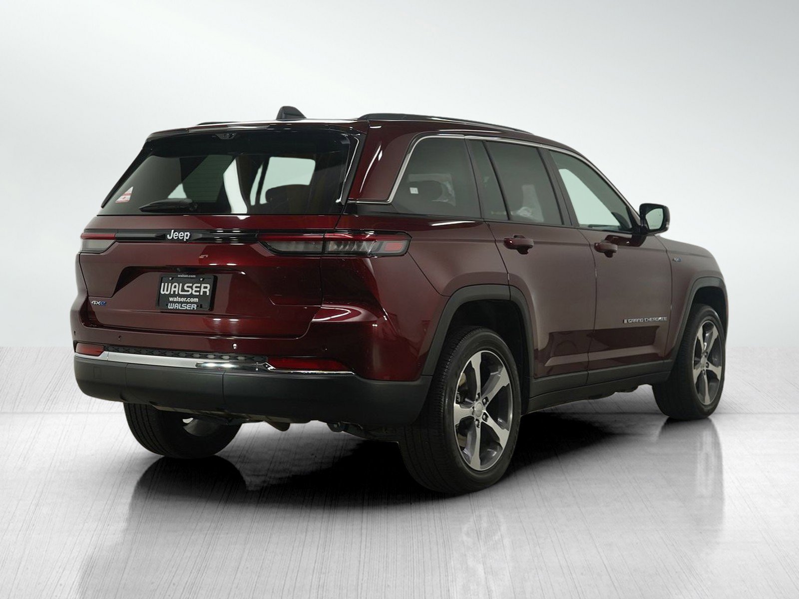 2022 Jeep Cherokee Limited 4xe photo 4