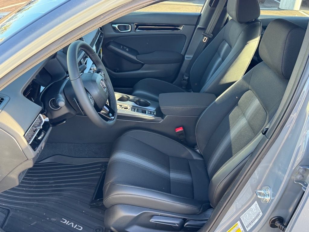 2026 Honda Civic Hybrid Sport photo 2