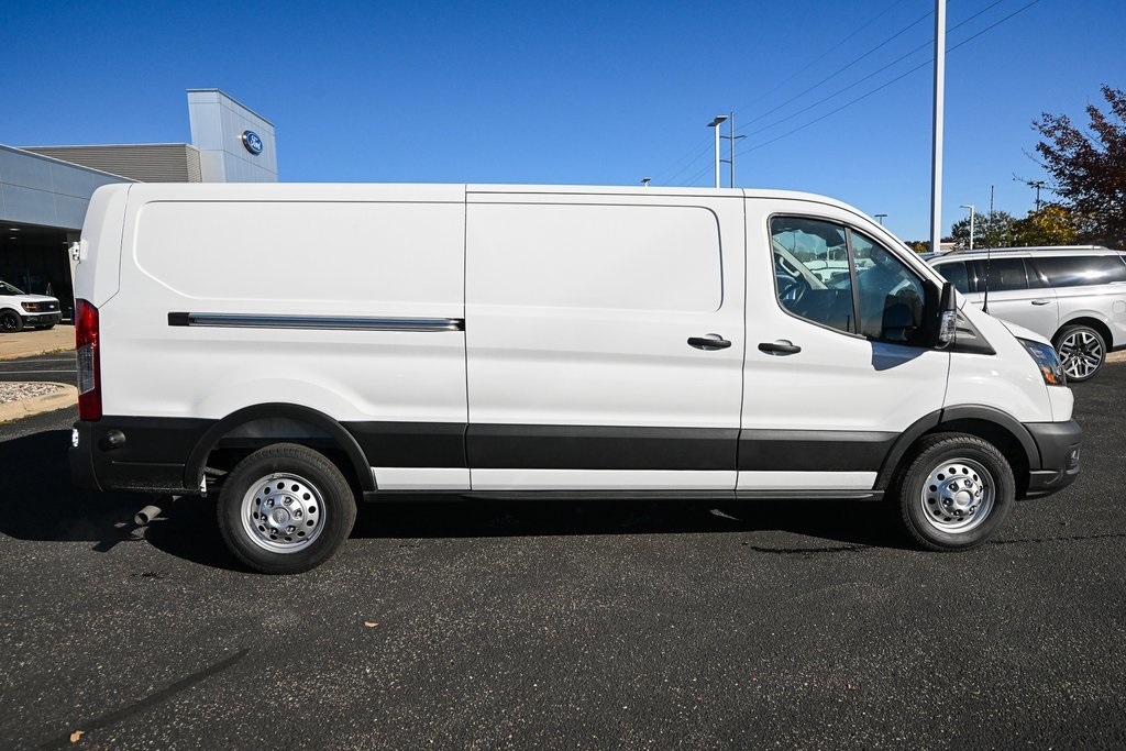2025 Ford Transit photo 3