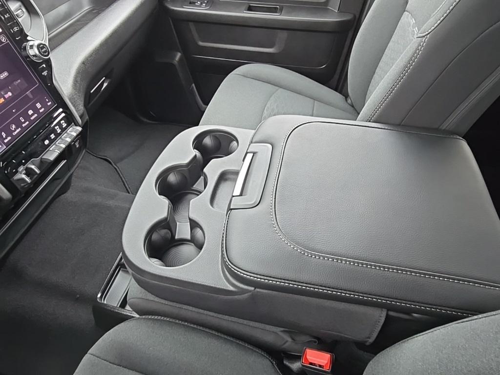 2026 Ram 2500 Tradesman photo 14