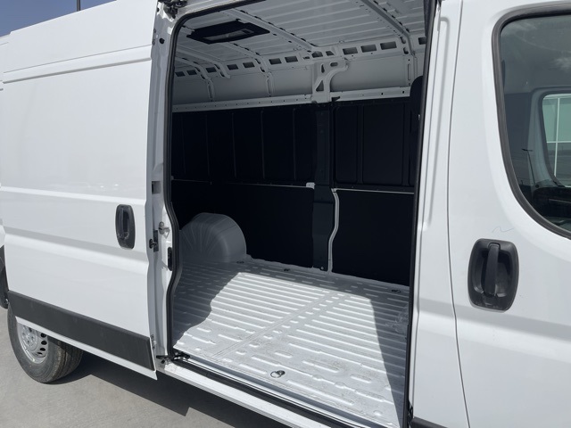 2025 Ram ProMaster 2500 photo 14