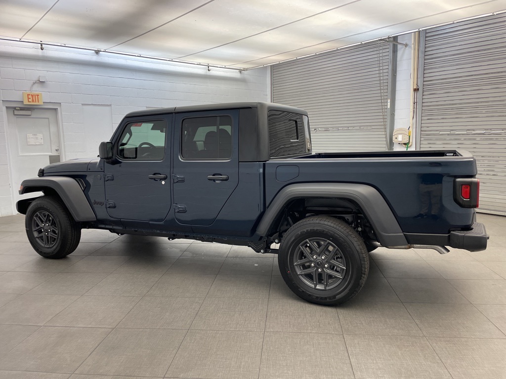 2025 Jeep Gladiator Sport S photo 4