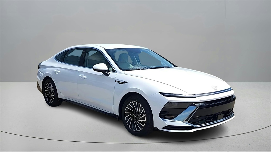 2025 Hyundai Sonata Hybrid SEL's photo