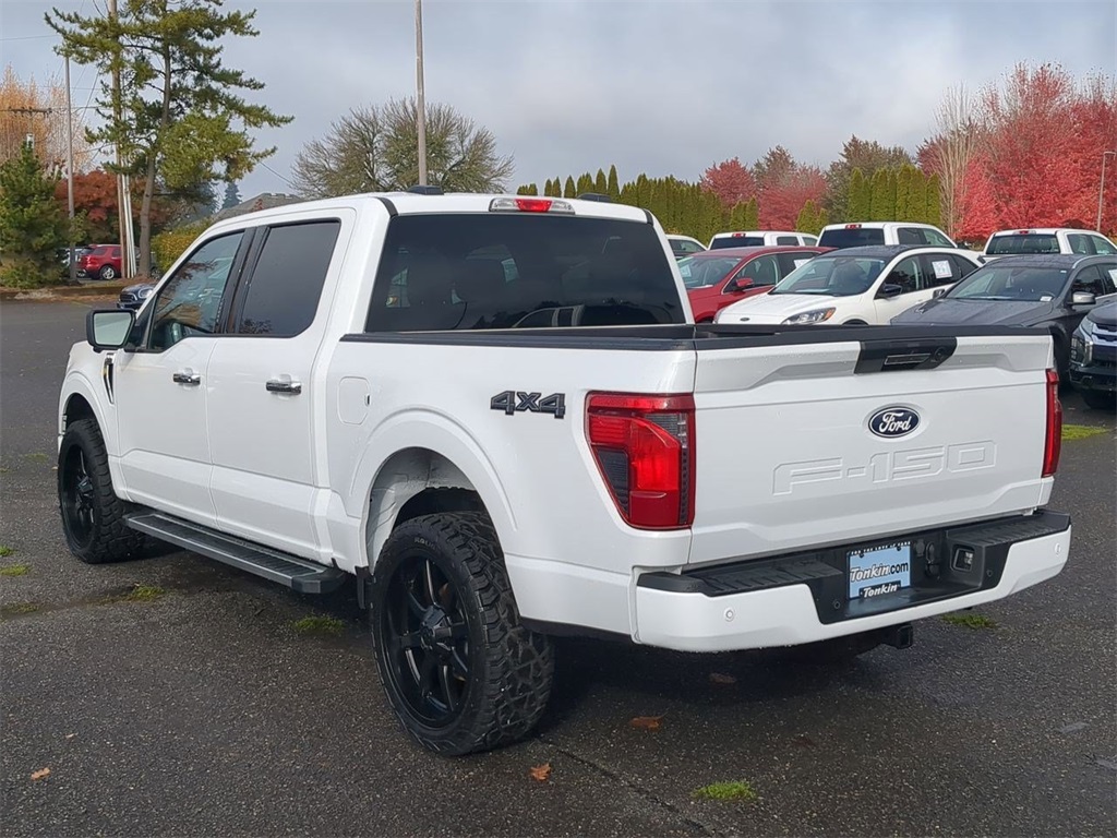 2024 Ford F-150 XLT photo 2