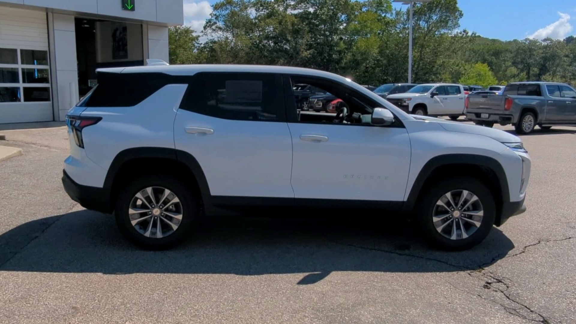 2026 Chevrolet Equinox LT photo 31