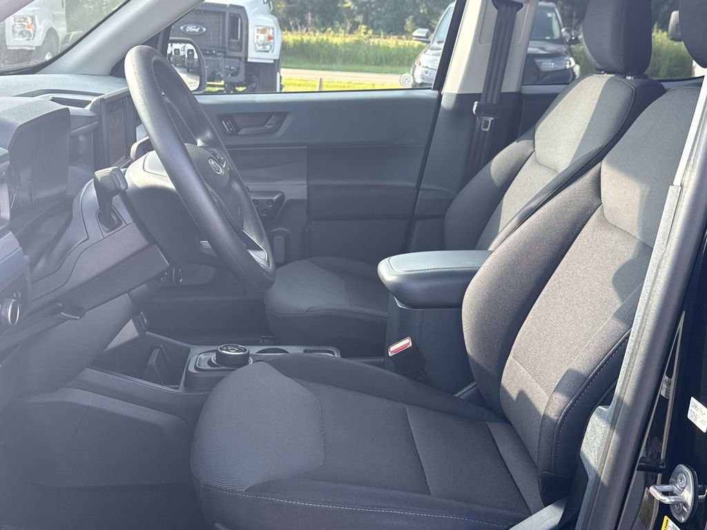 2024 Ford Maverick XL photo 13