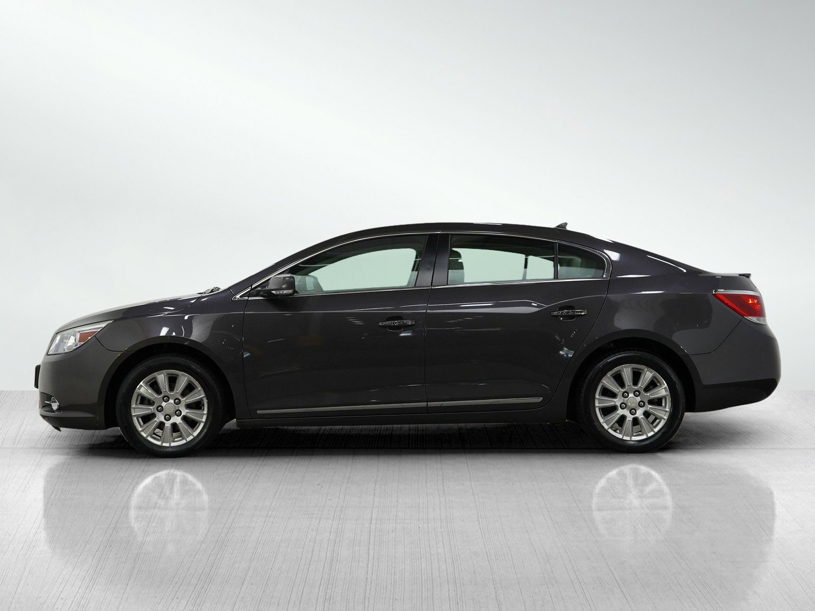 Used 2013 Buick LaCrosse Leather with VIN 1G4GC5ERXDF133096 for sale in Minneapolis, Minnesota