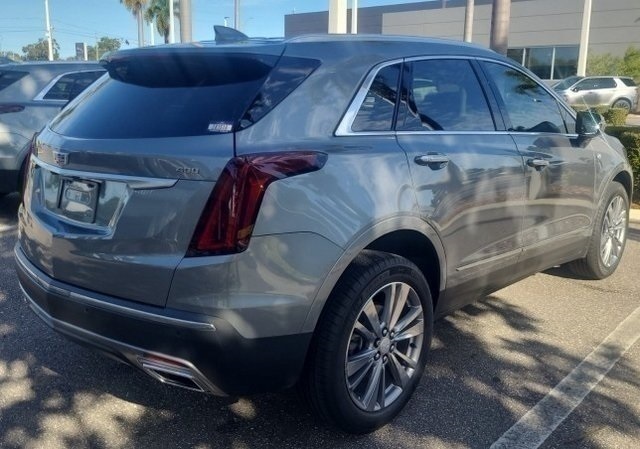 2023 Cadillac XT5 Premium Luxury photo 3